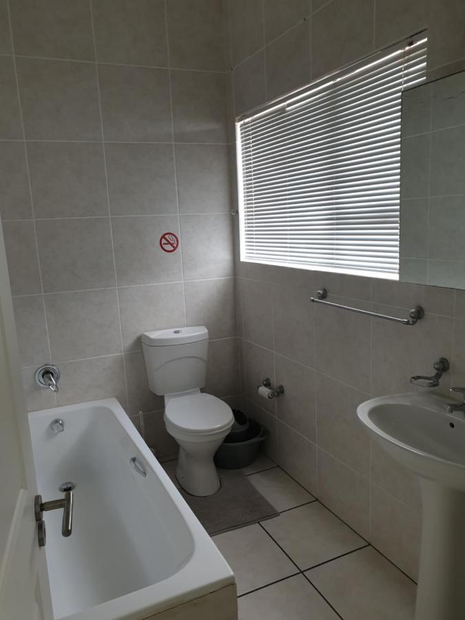 Topanga Holiday Home Uvongo Beach Εξωτερικό φωτογραφία