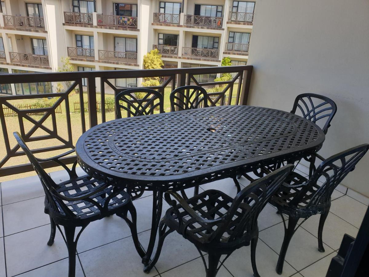 Topanga Holiday Home Uvongo Beach Εξωτερικό φωτογραφία